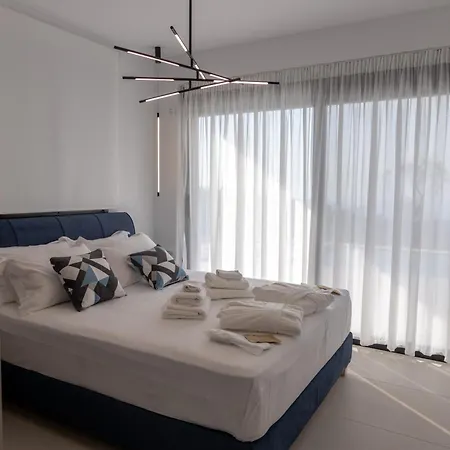 Ventum Villas Tsoukaladhes Exterior photo