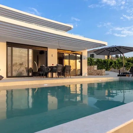 Ventum Villas Tsoukaladhes Exterior photo